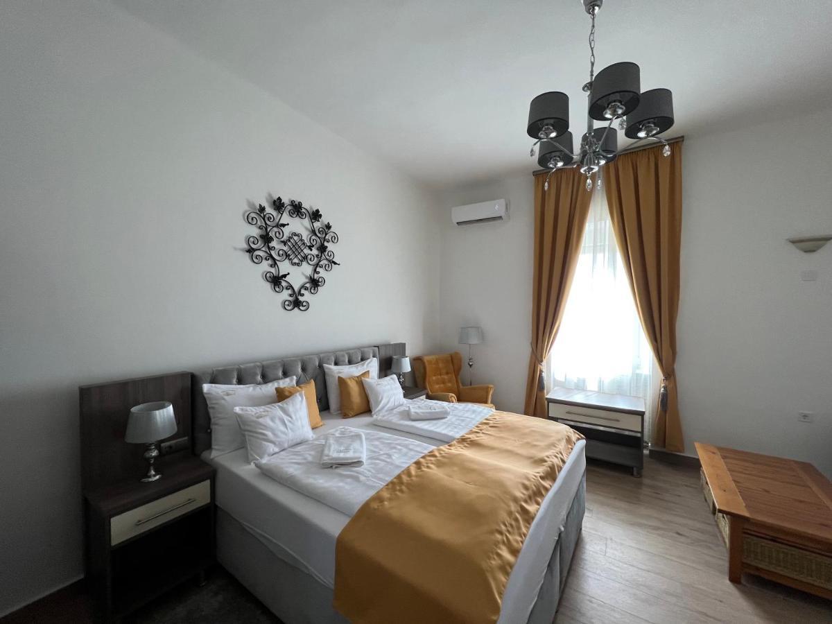 Kuria Vendeghaz Hotell Poroszló Exteriör bild