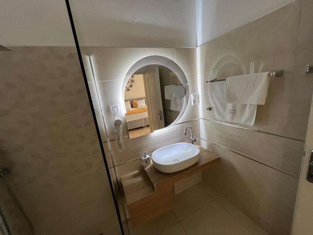 Kuria Vendeghaz Hotell Poroszló Exteriör bild