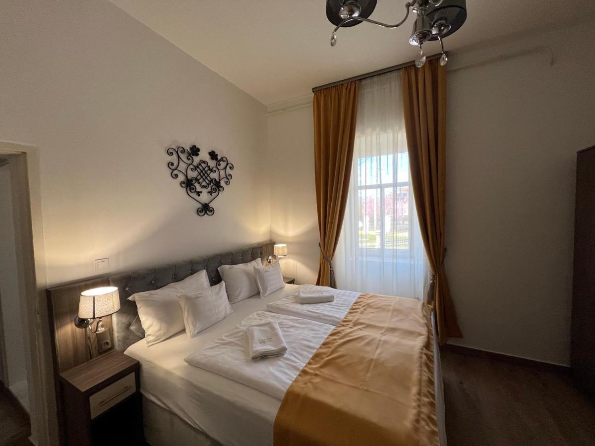 Kuria Vendeghaz Hotell Poroszló Exteriör bild